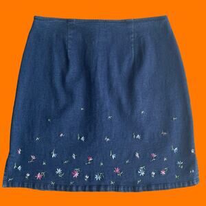 90's vintage denim floral embroidered high waisted mini skirt Size 9/10 Route 66